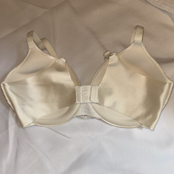 2/$30 Maidenform Smooth Luxe Extra Coverage Bra, Style 09475  Cream Bra 34D - Picture 5 of 8